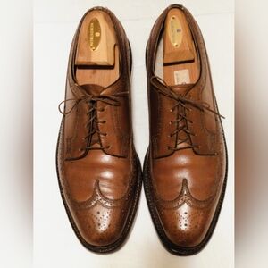 Vintage Florsheim Imperial Long Wingtip 5-Nail V-Cleat Shoes 93602 Size 11C USA